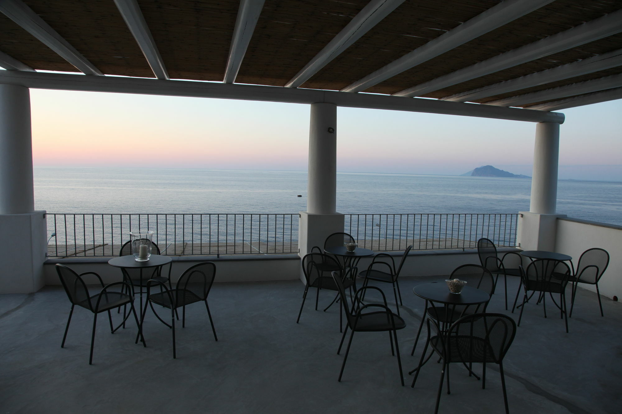 Hotel Cutimare - Aeolian Charme Acquacalda Exterior foto